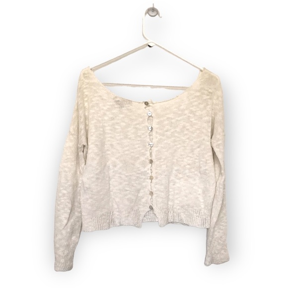 Poof! button back sweater - Picture 3 of 4